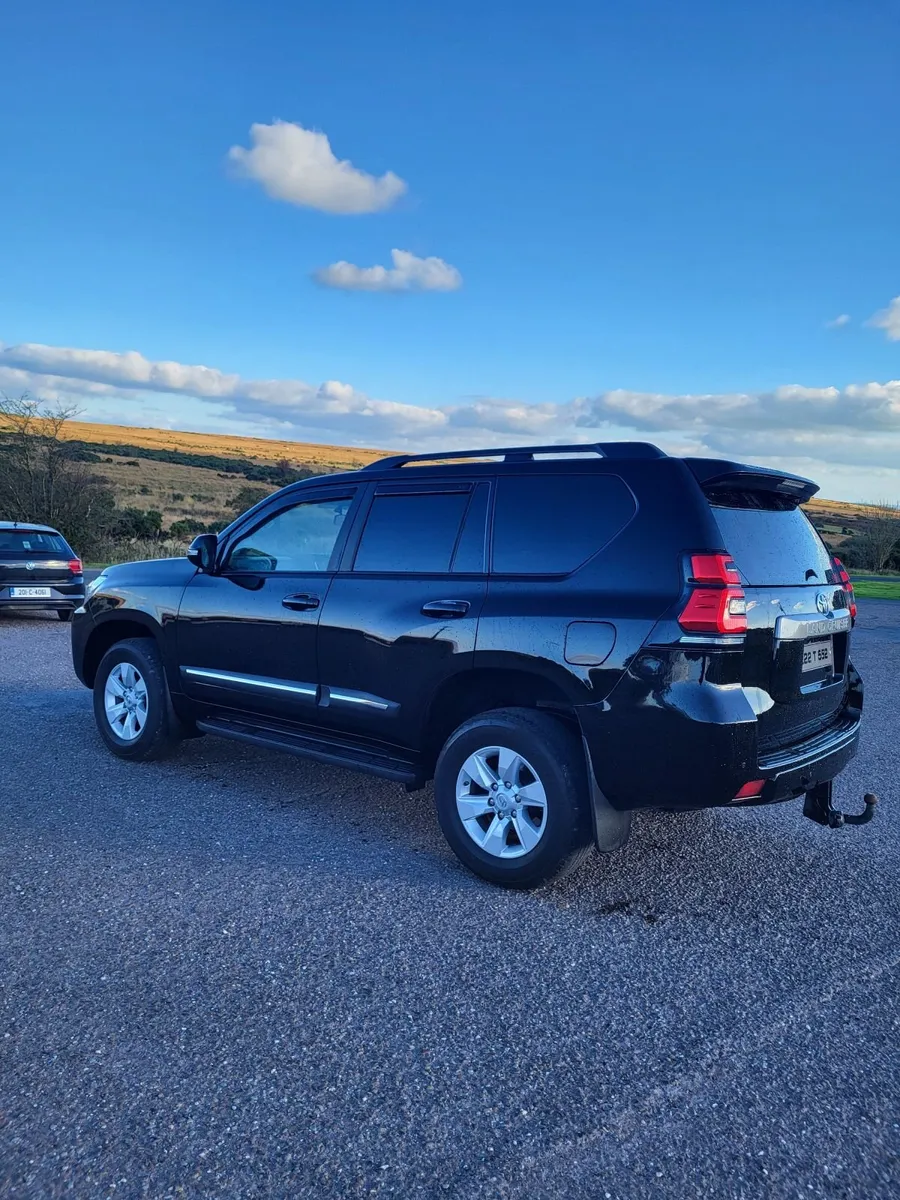 Toyota Land Cruiser - Image 2