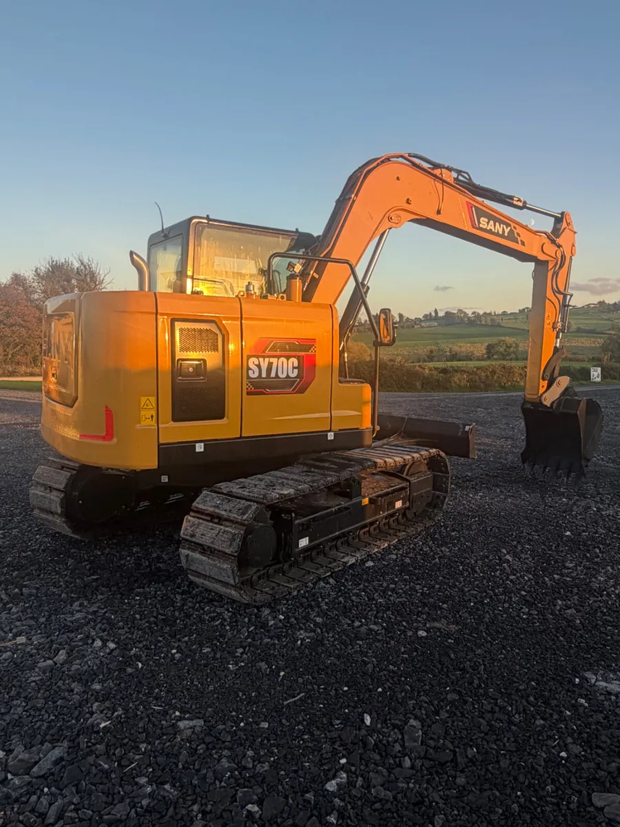 Unused Sany Sy70C 7tonne digger for salex - Image 3