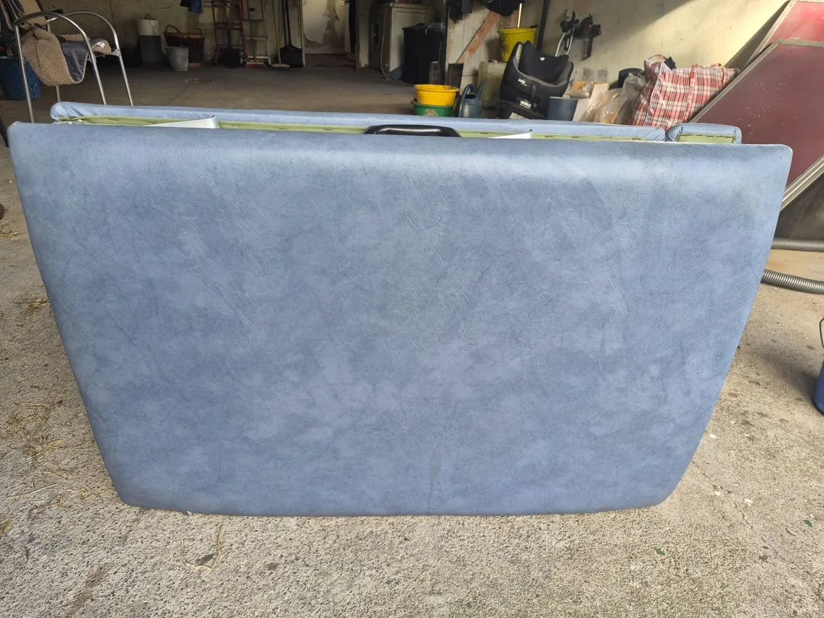 Massage table - Image 4
