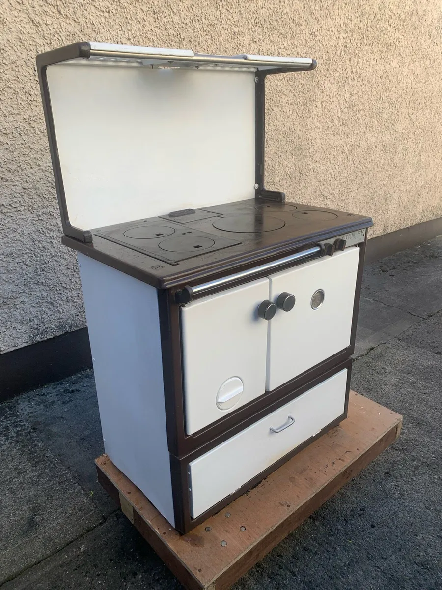 Stanley super solid fuel cooker with new boiler - Image 1