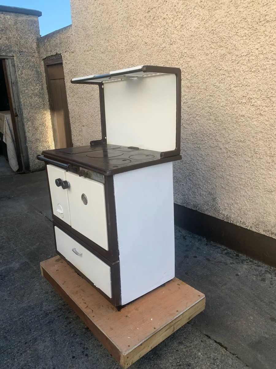 Stanley super solid fuel cooker with new boiler - Image 2
