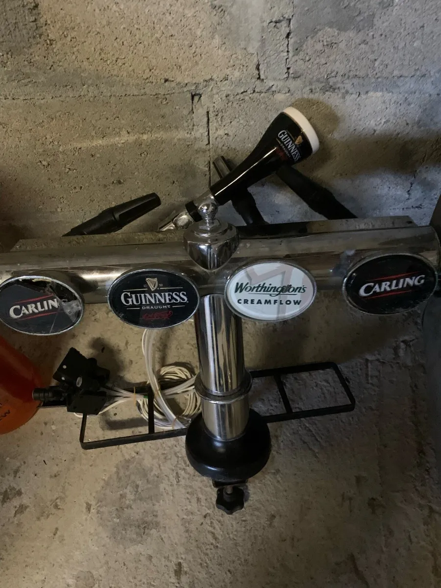 4-way T-bar beer font and tap dispenser - Image 2