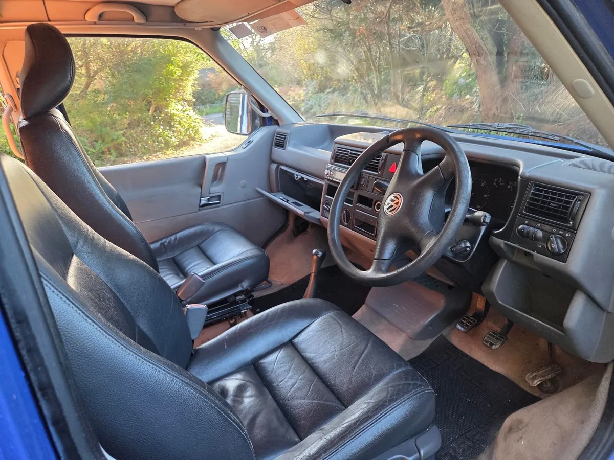 VW T4 Camper - Image 2