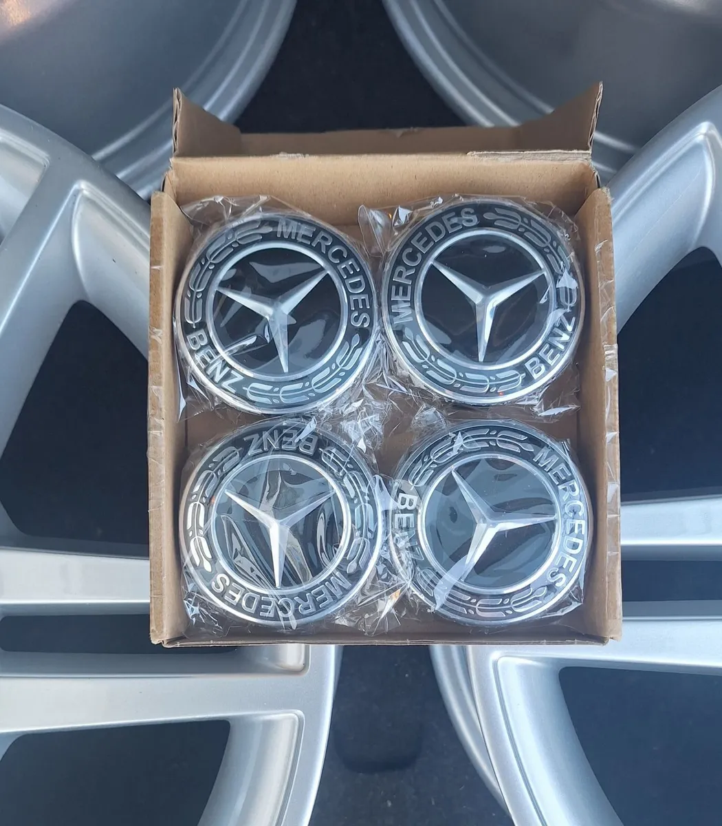 Mercedes Benz 17" Alloy Wheels - Image 4