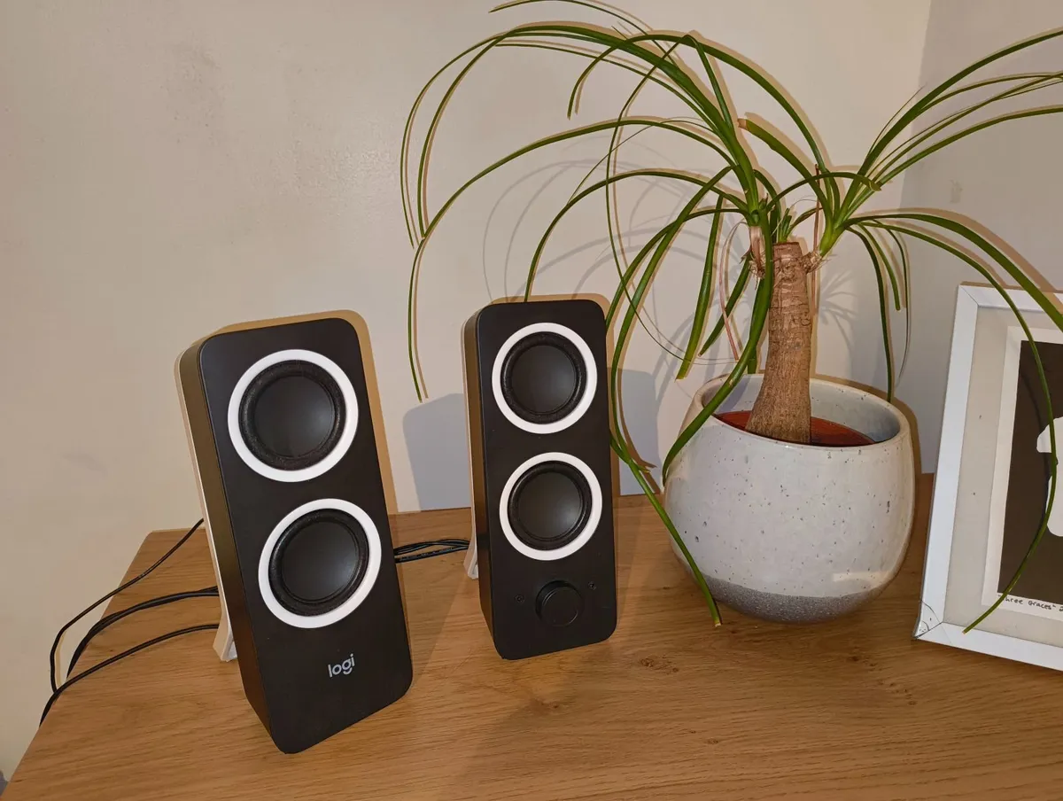 Logitech Z200 Speakers - Image 3