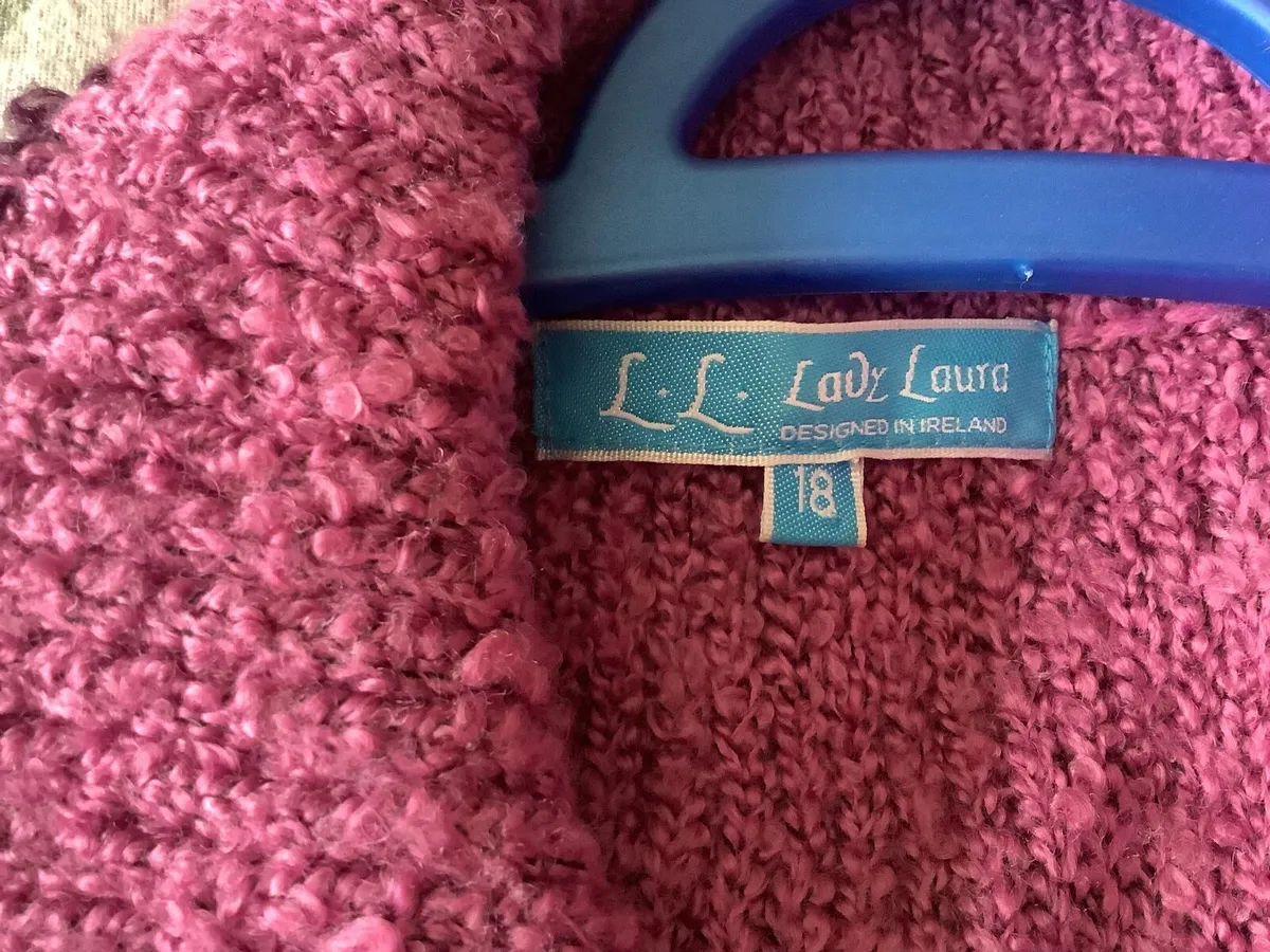Cardigan size 18 - Image 4