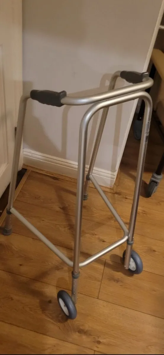 Mobility walker - Image 2
