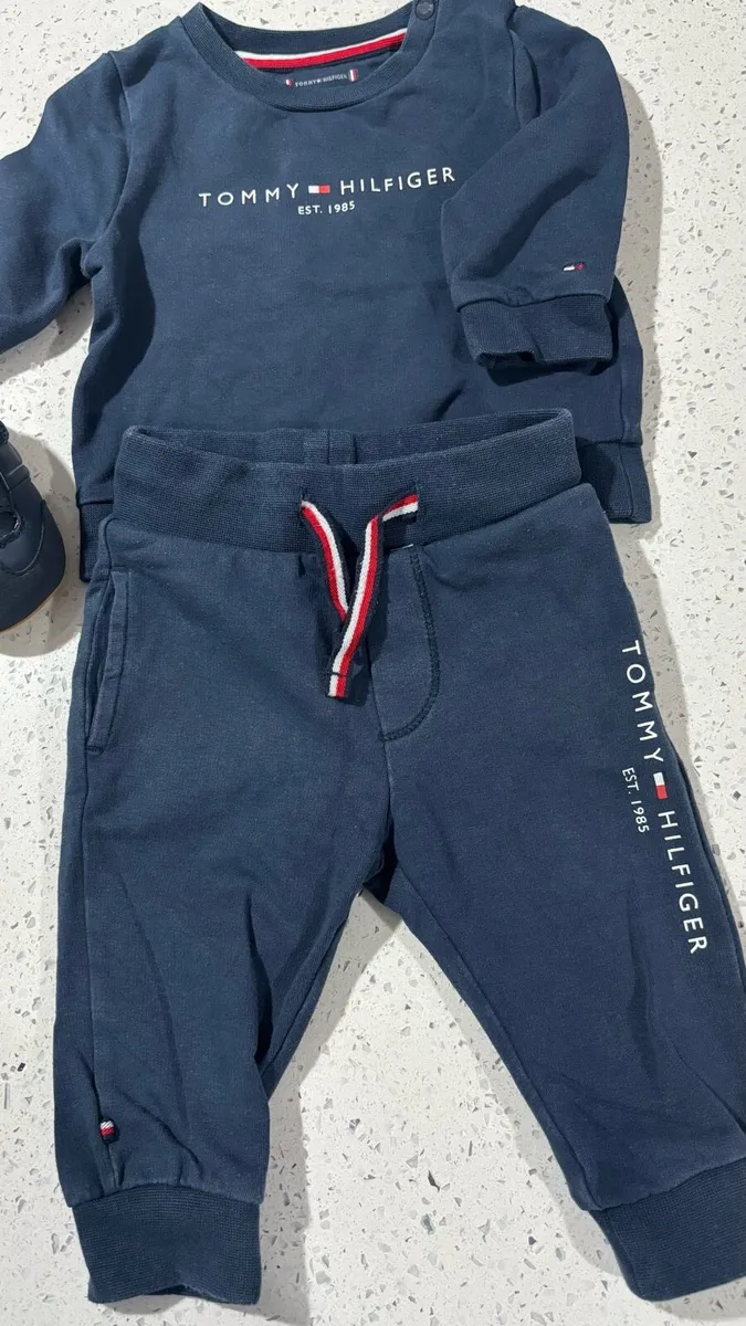 Tommy Hilfiger Top and joggers set+ shoes for baby - Image 2