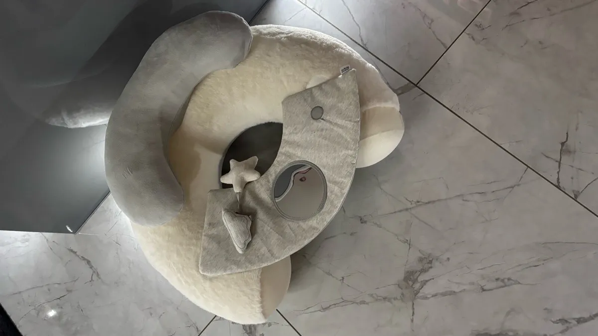 Mamas & papassit & play baby floor seat - Image 3