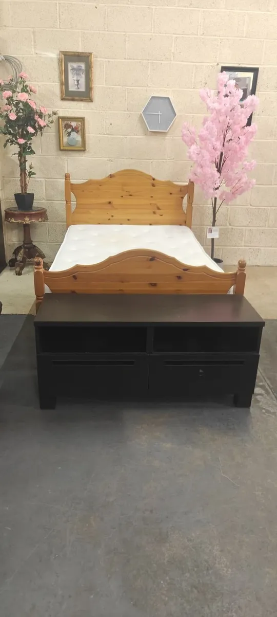 Tv Stand - Image 1