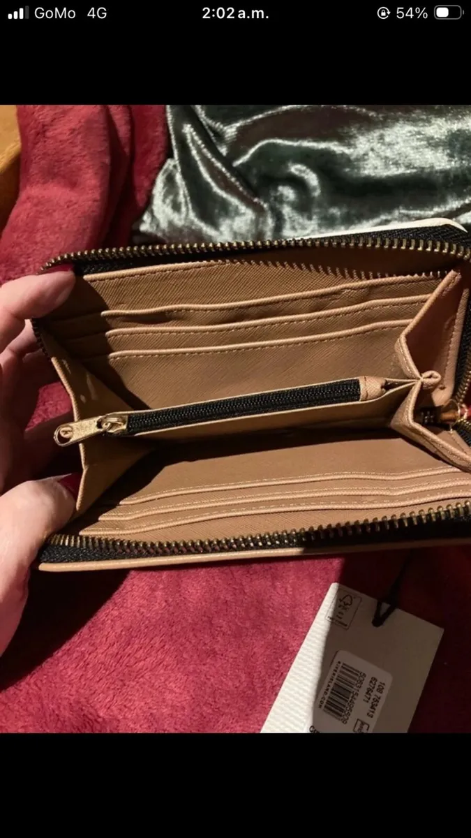 River Island purse - Image 3