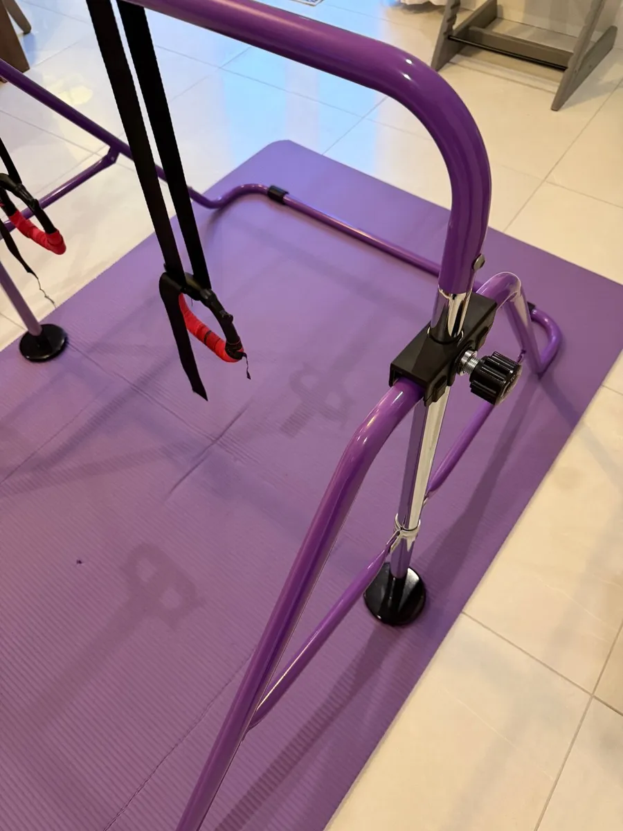 Gymnastics Bar with mat - Image 2