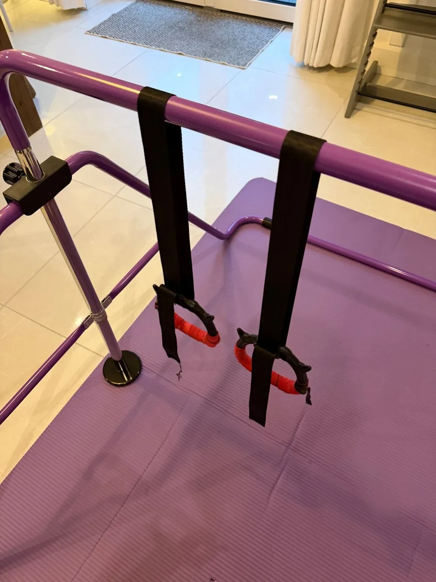 Gymnastics Bar with mat - Image 3