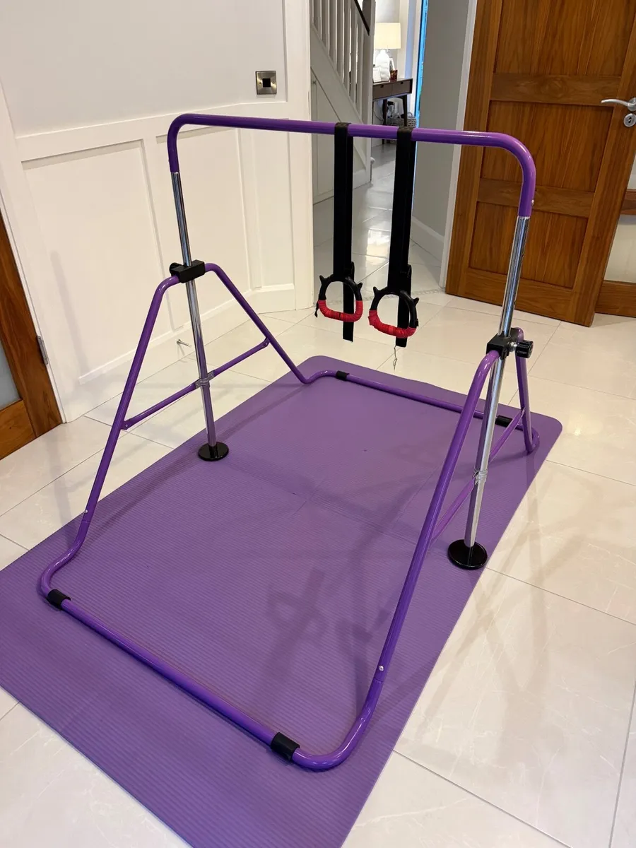 Gymnastics Bar with mat - Image 4