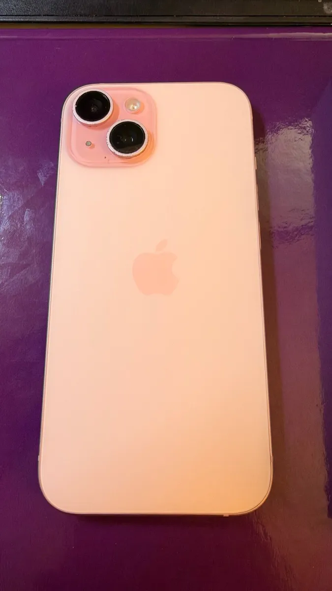 iphone 15 128GB unlocked to any network - Image 4