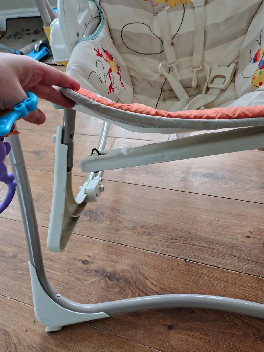 Baby swing - Image 2