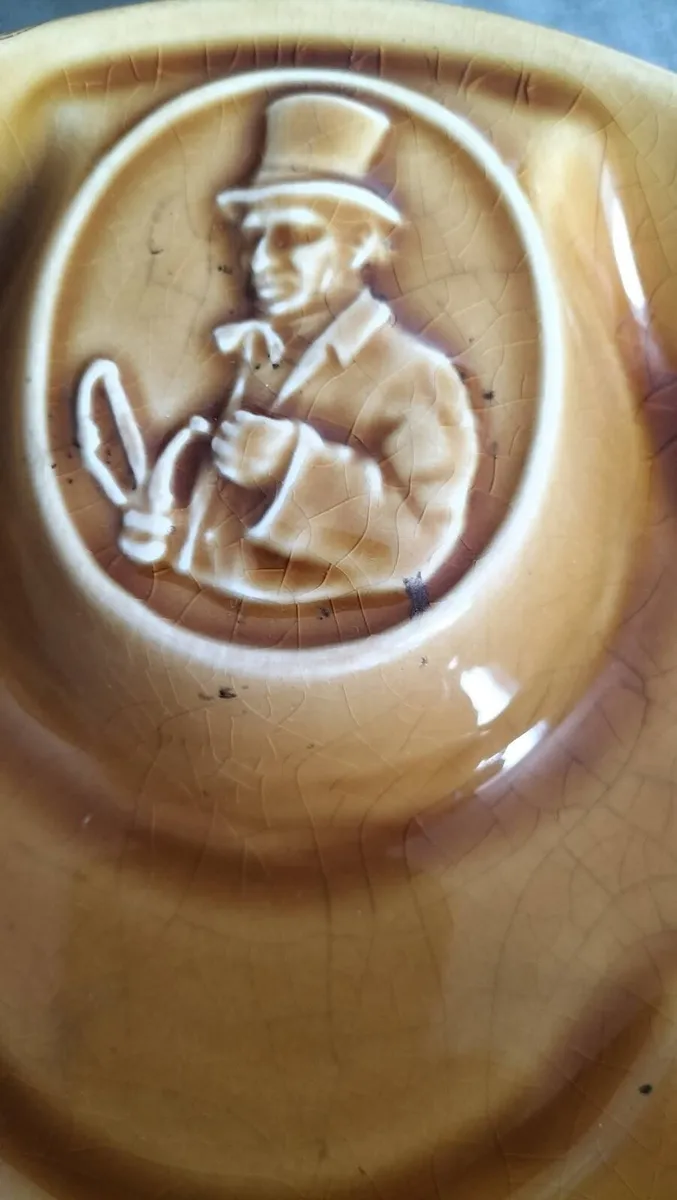 Old style ash tray - Image 2