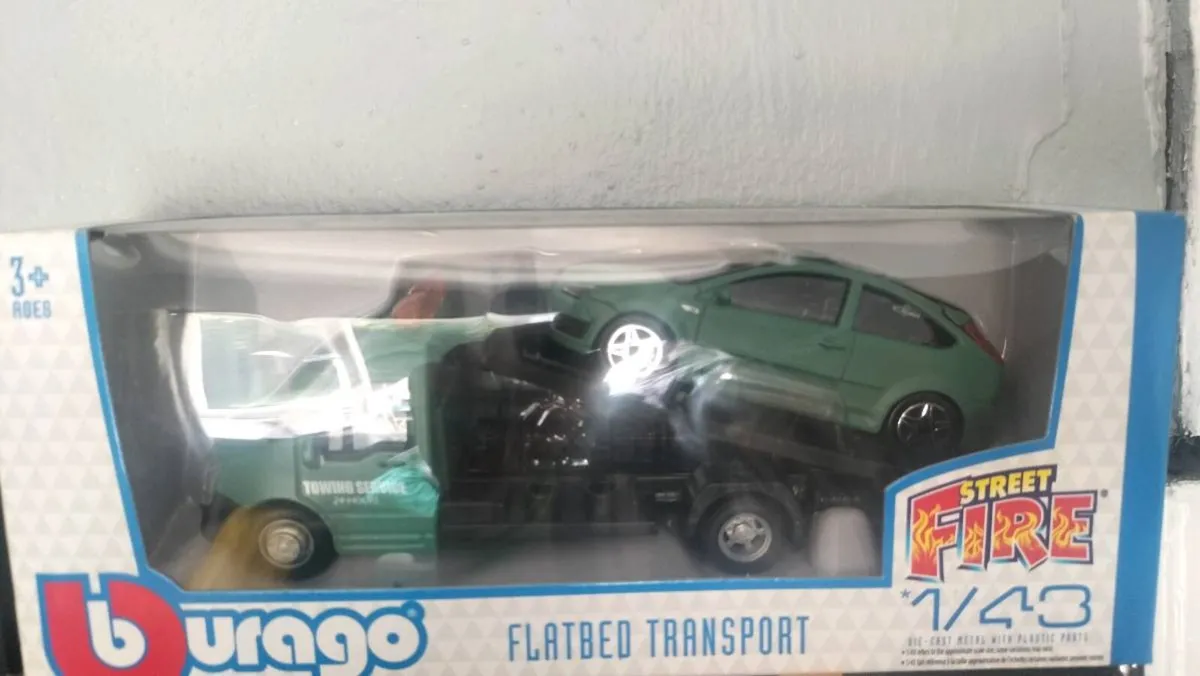 Recovery truck diecast model