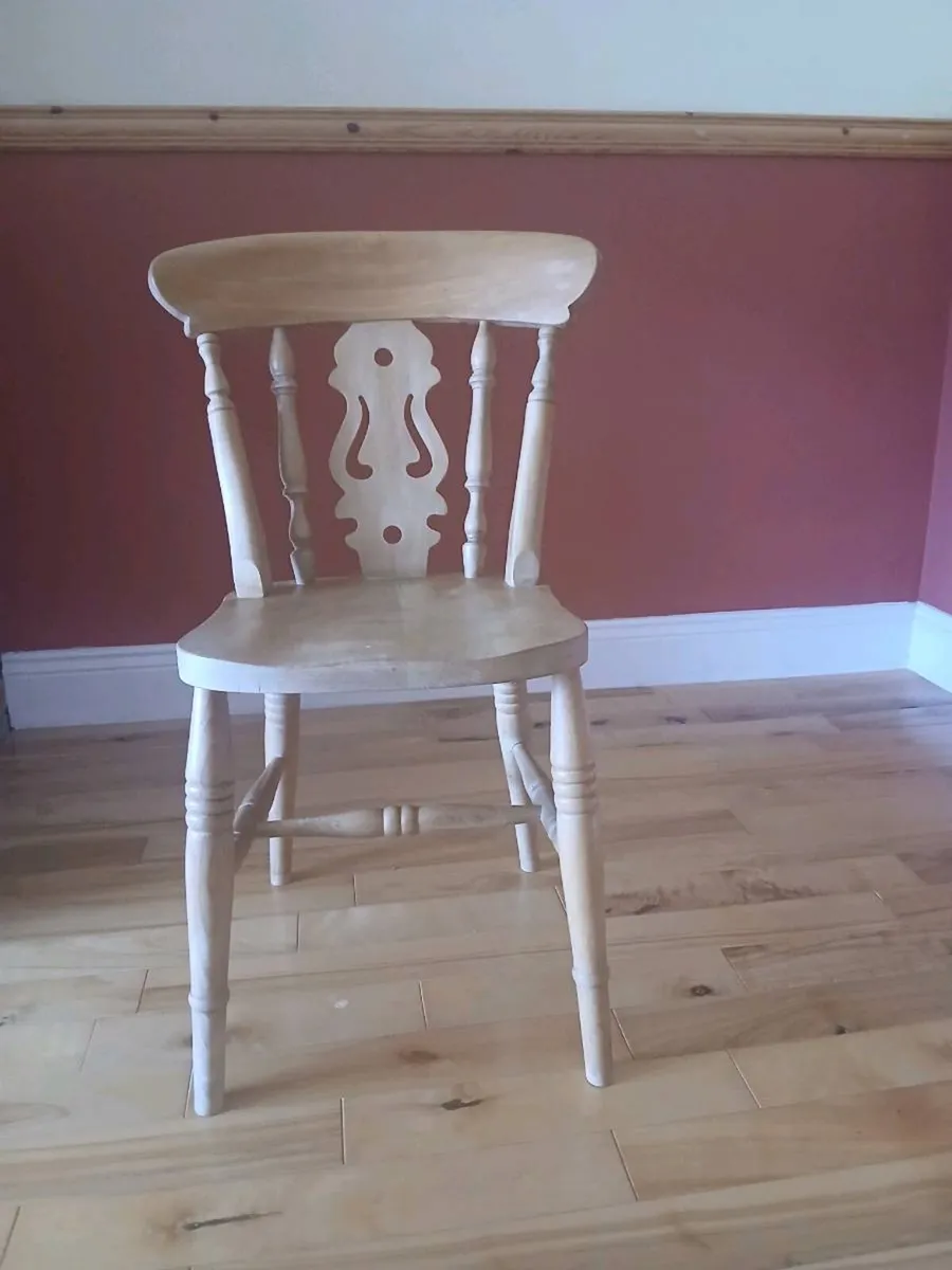 Vintage Hardwood Fiddle back chair. - Image 1