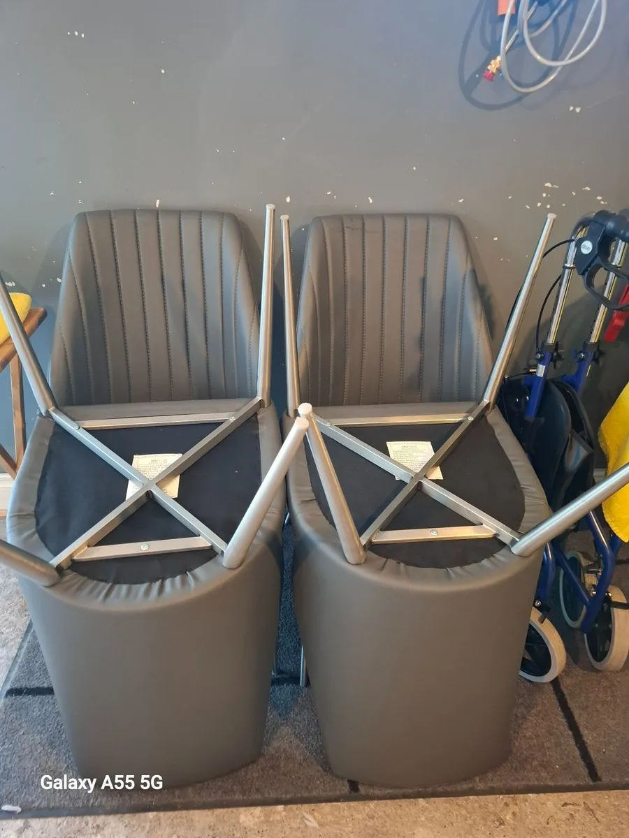 Dinning kitchen Chairs - Image 4