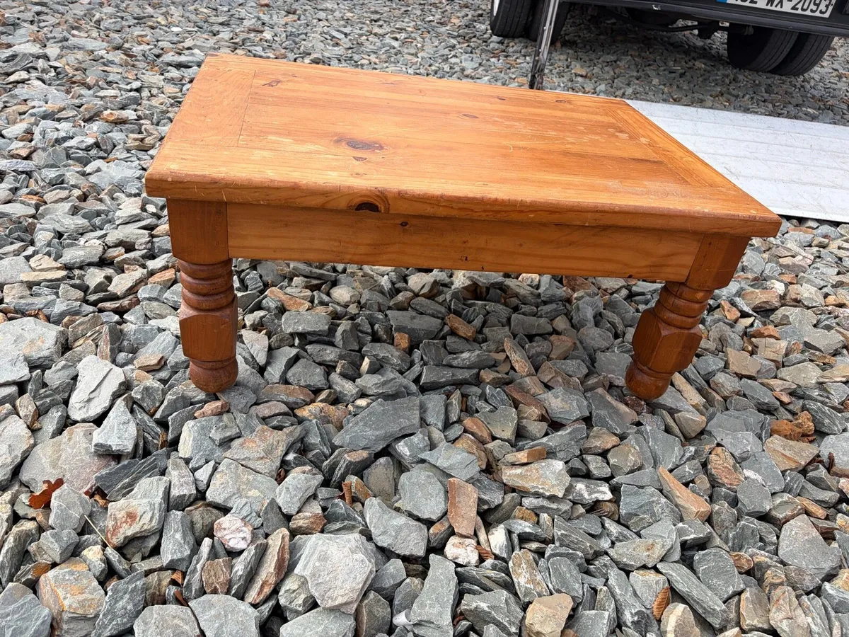 mexican pine wooden coffee table - Image 3