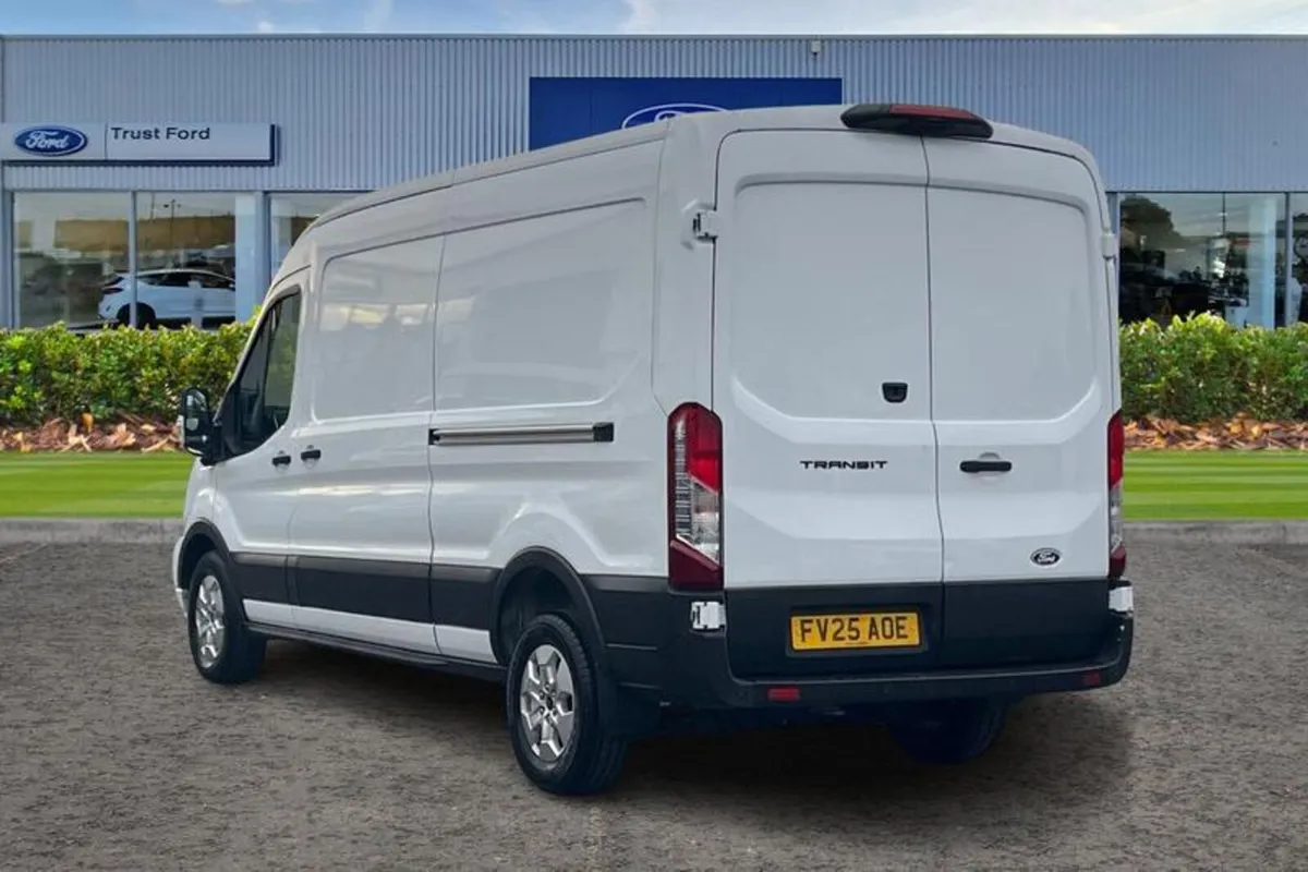 Ford Transit 350 Limited L3 H2 LWB Medium Roof FWD - Image 2