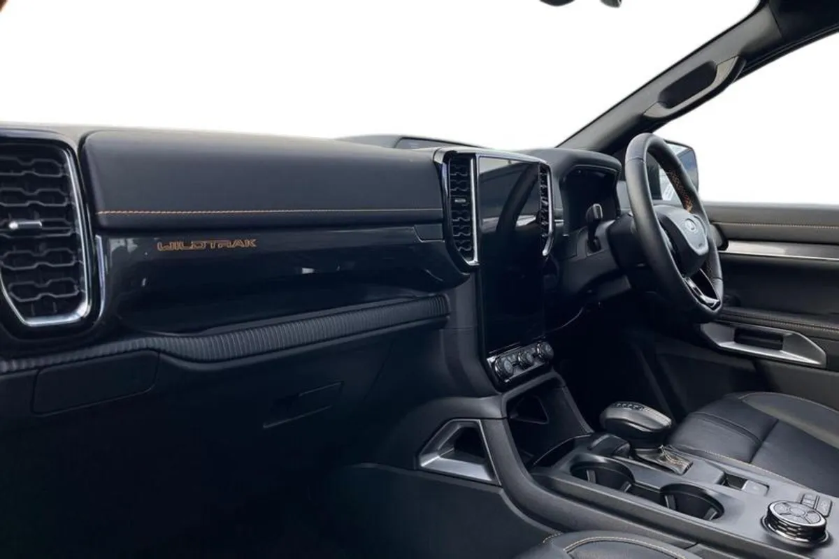 Ford Ranger Wildtrak AUTO 2.0 EcoBlue 205ps 4x4 Do - Image 3