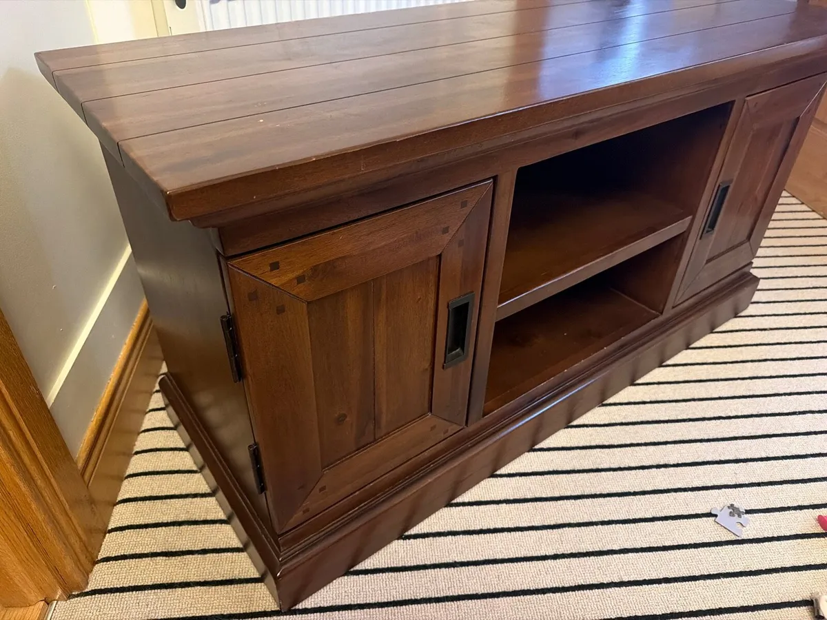 Tv cabinet - Image 1