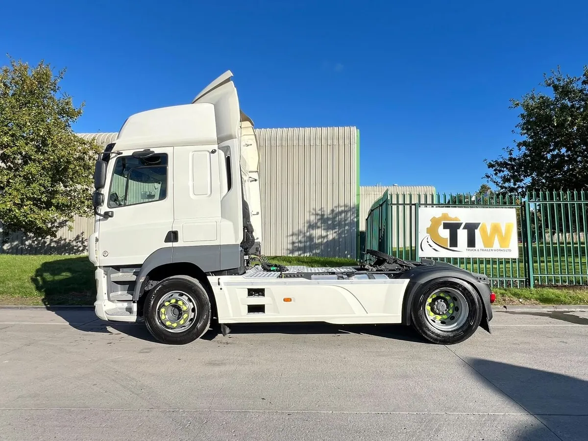 DAF CF430 - Image 1