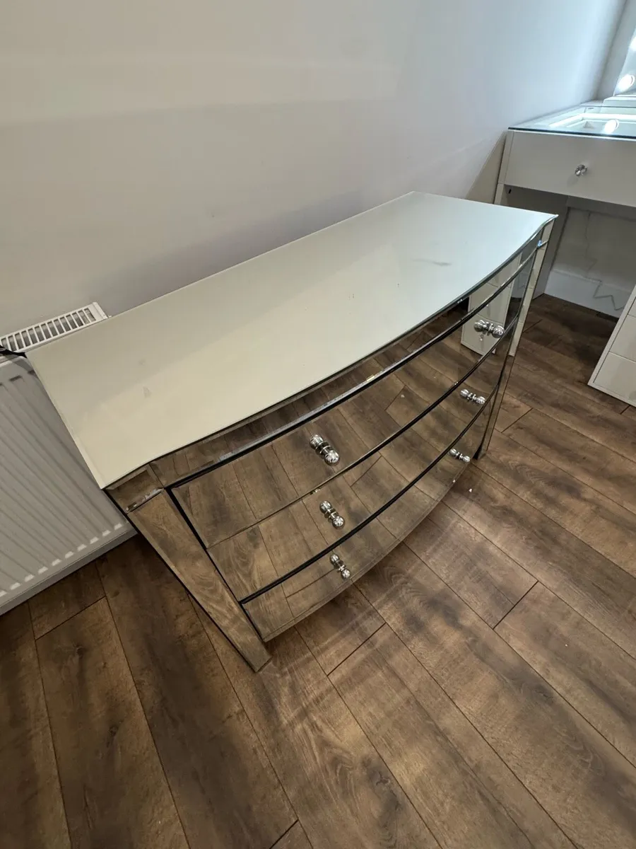 Mirrored chest of drawers - Image 3