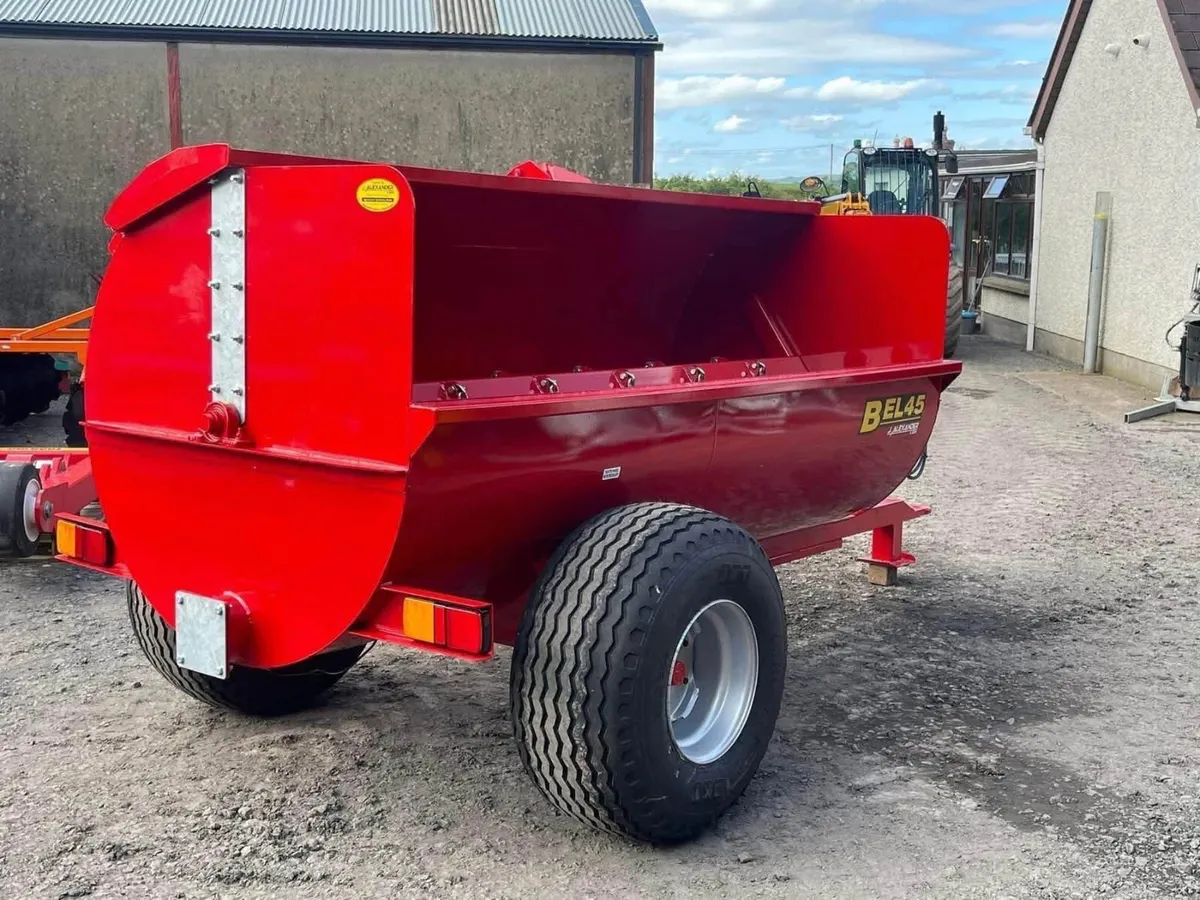 BELMAC ROTOSPREADER 4.5 HYDRAULIC LID - Image 4