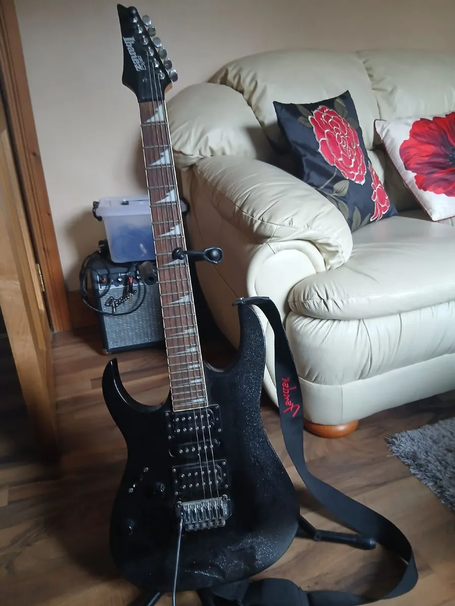 Left hand Guitar - Image 4