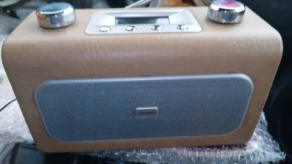 Radio - Image 2