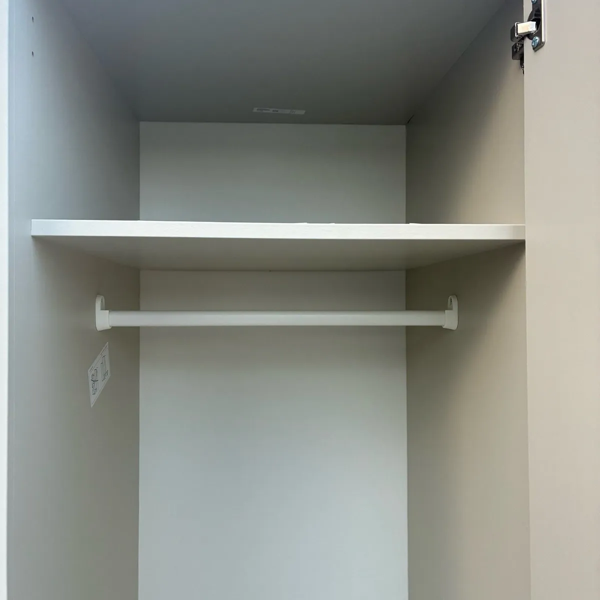 Single Wardrobe & Chest of Drawers - Image 4