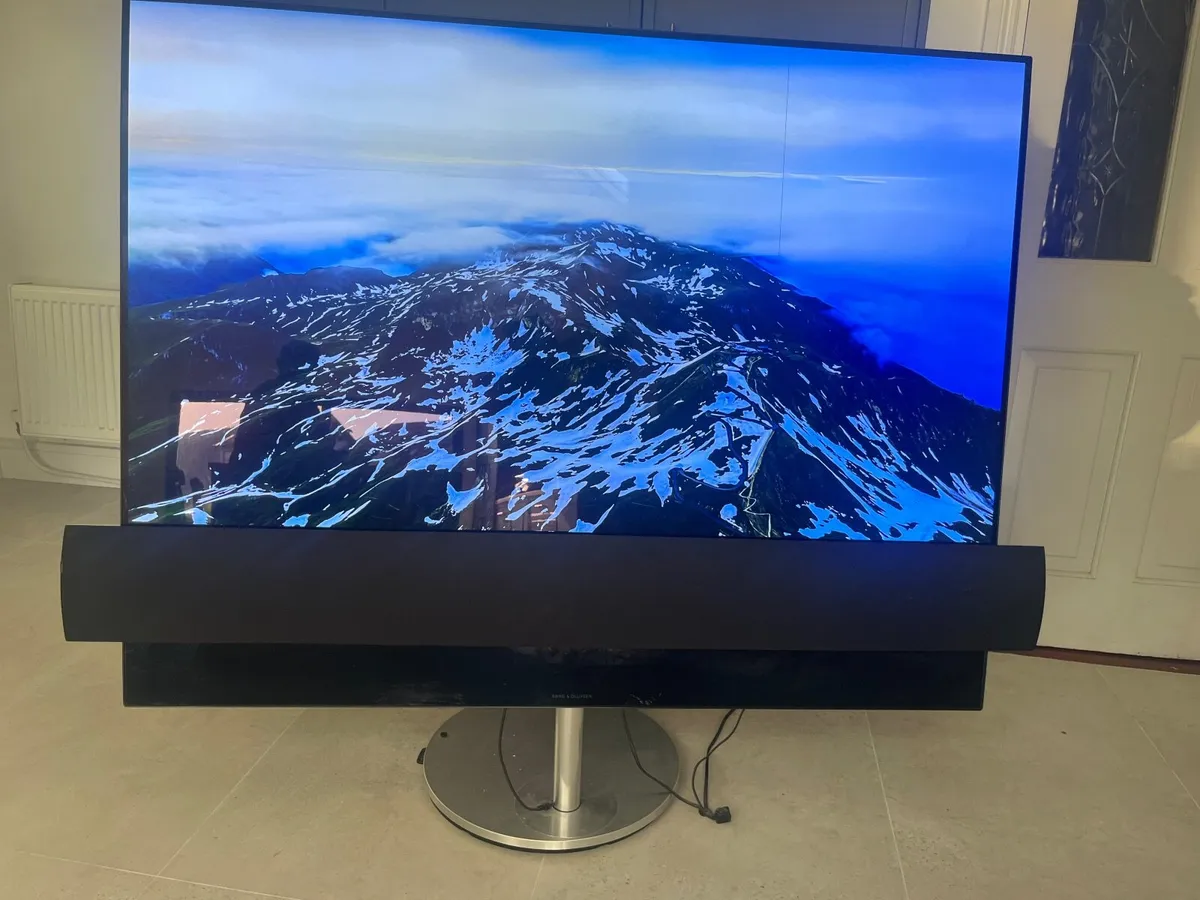 Bang & Olufsen TV & soundbar, 65 inch screen - Image 1