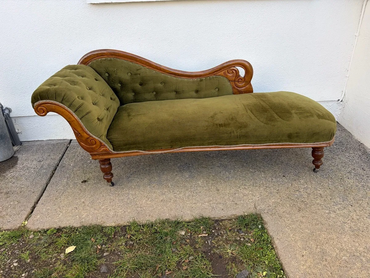2 x loudge chairs / couch - Image 4