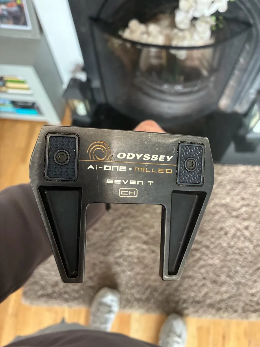 Odyssey Ai One Milled 7 T CH Putter - Image 2