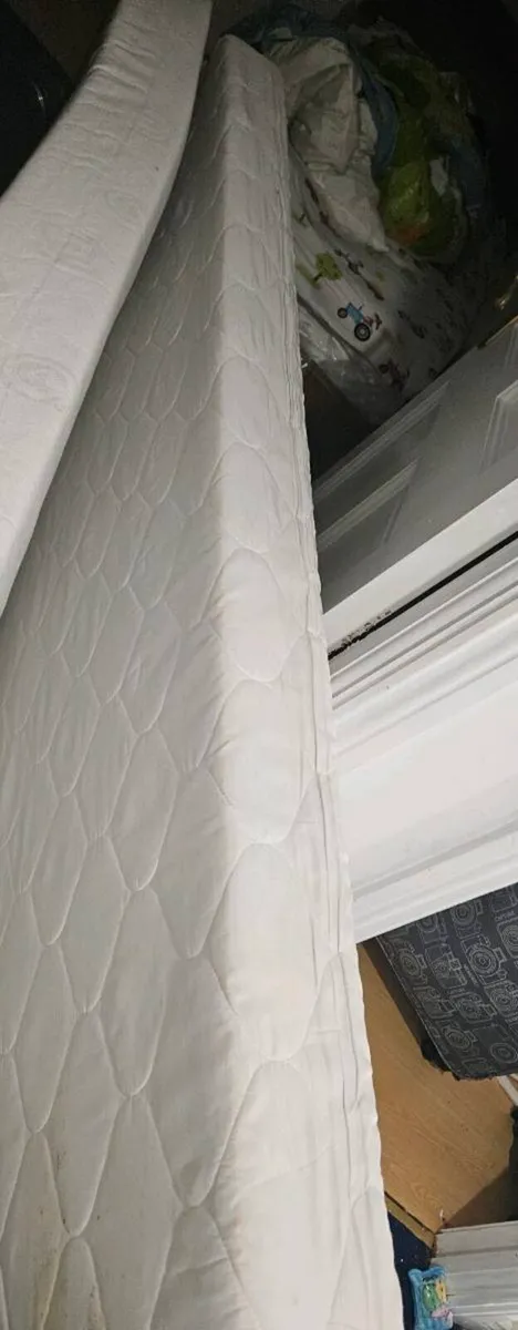 2 single mattresses - Image 3