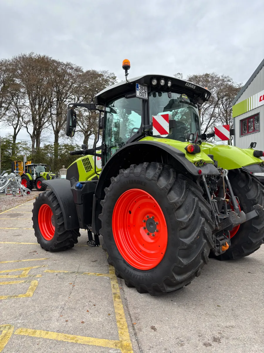 Class Axion 830 - Image 4