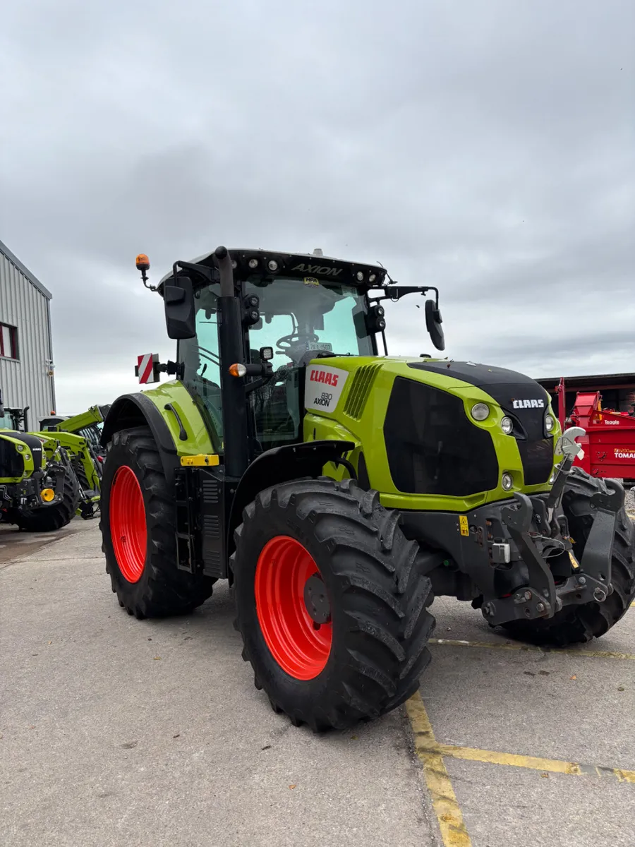 Class Axion 830 - Image 1
