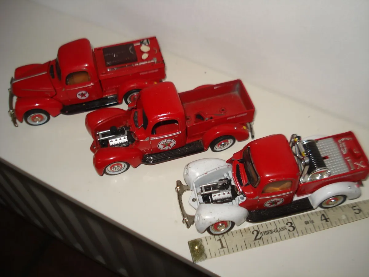 4 TEXACO 1940 FORD PICK UP MODELS. 1/32 SCALE. - Image 2