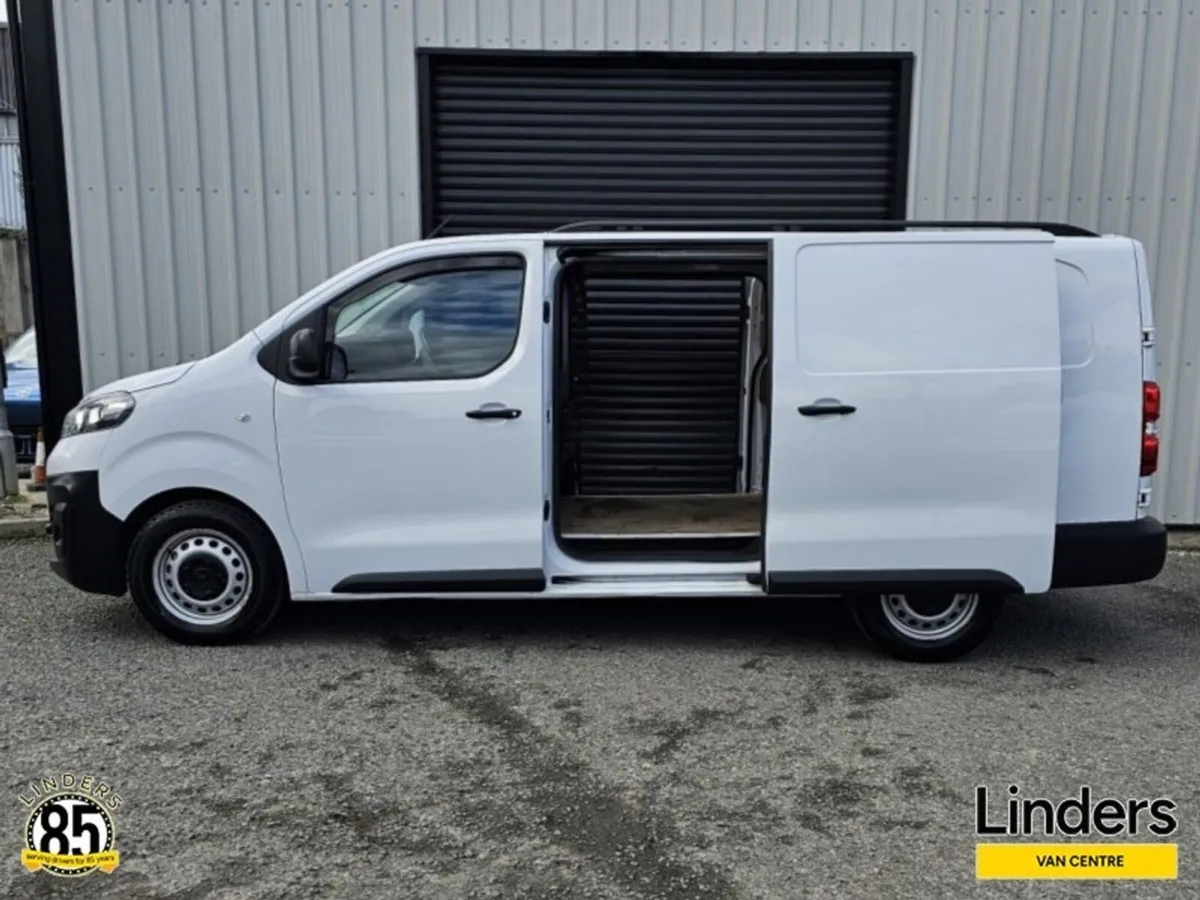 Opel Vivaro LWB - FULL SERVICE HISTORY - Image 2