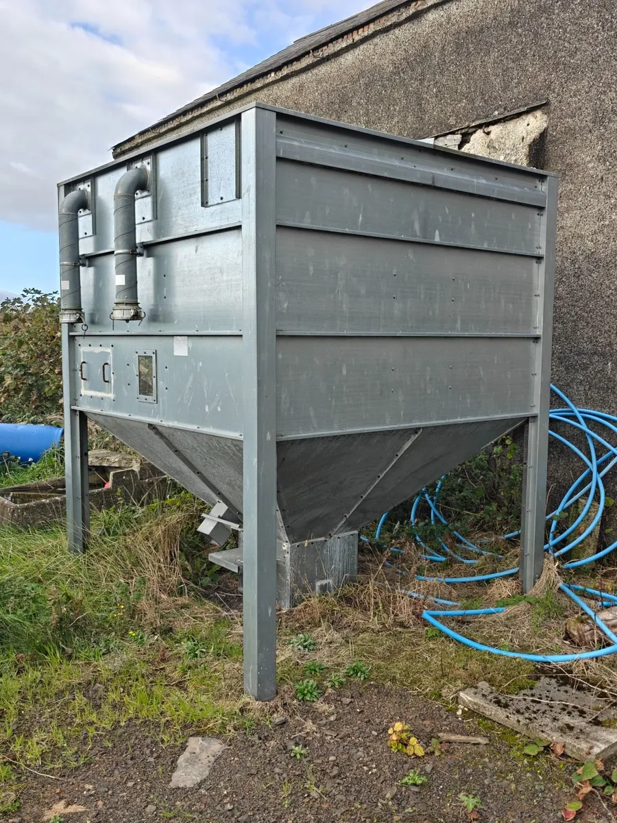 Wood Pellet Bin Hopper - Image 1