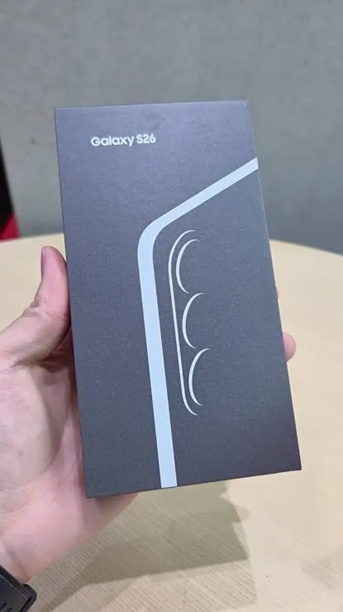 Samsung S26 256GB 5G brand new - Image 1