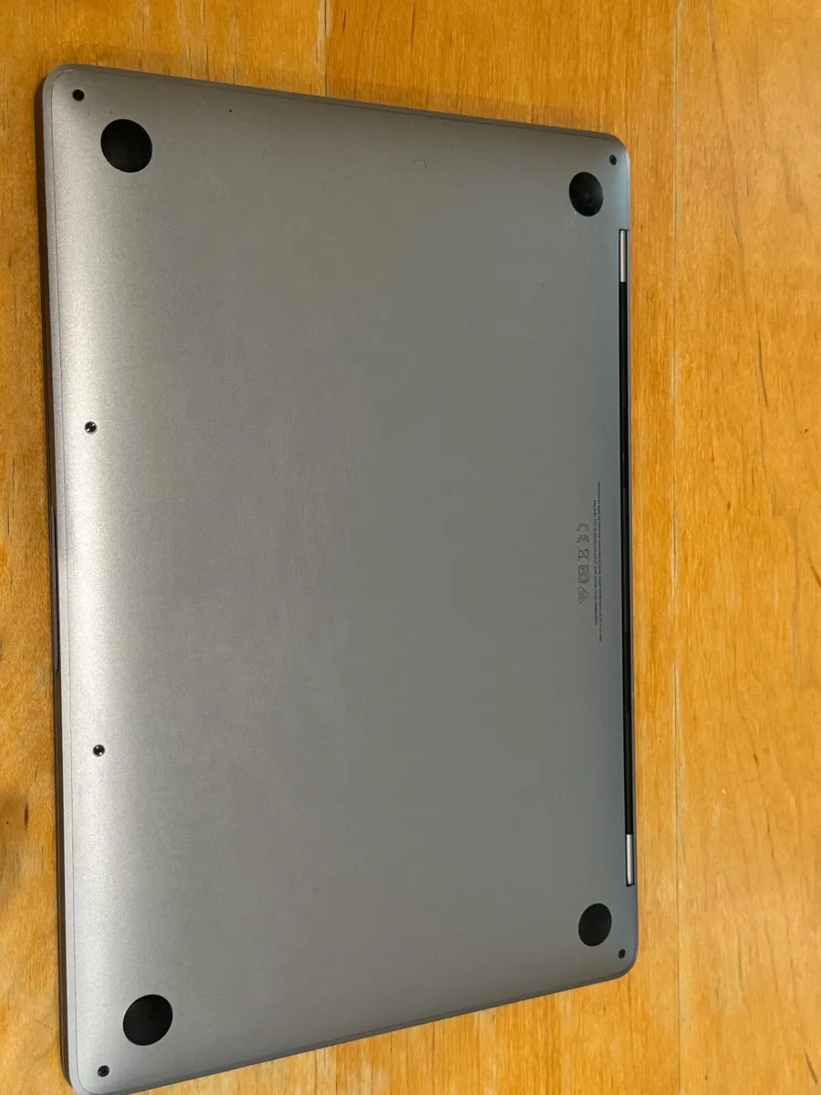 Apple MacBook Pro 13-inch M2 (2022) - Image 4