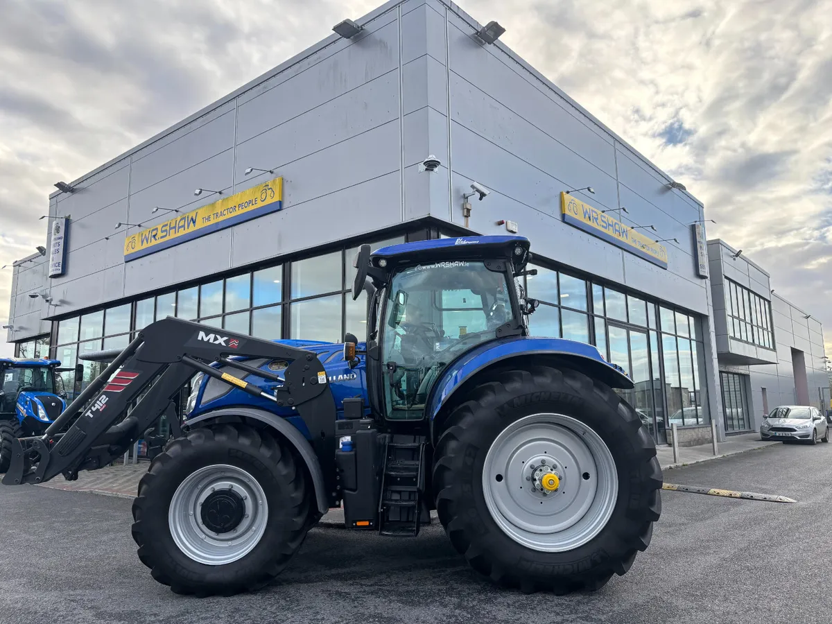 New Holland T7.225 Blue Power c/w MX T412-1290hrs - Image 3