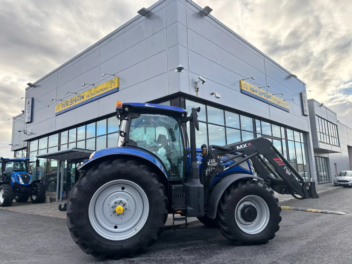 New Holland T7.225 Blue Power c/w MX T412-1290hrs - Image 1