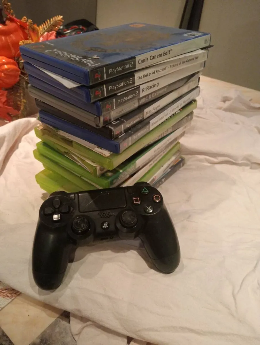 Gaming bundle PS2/Xbox games - Image 1