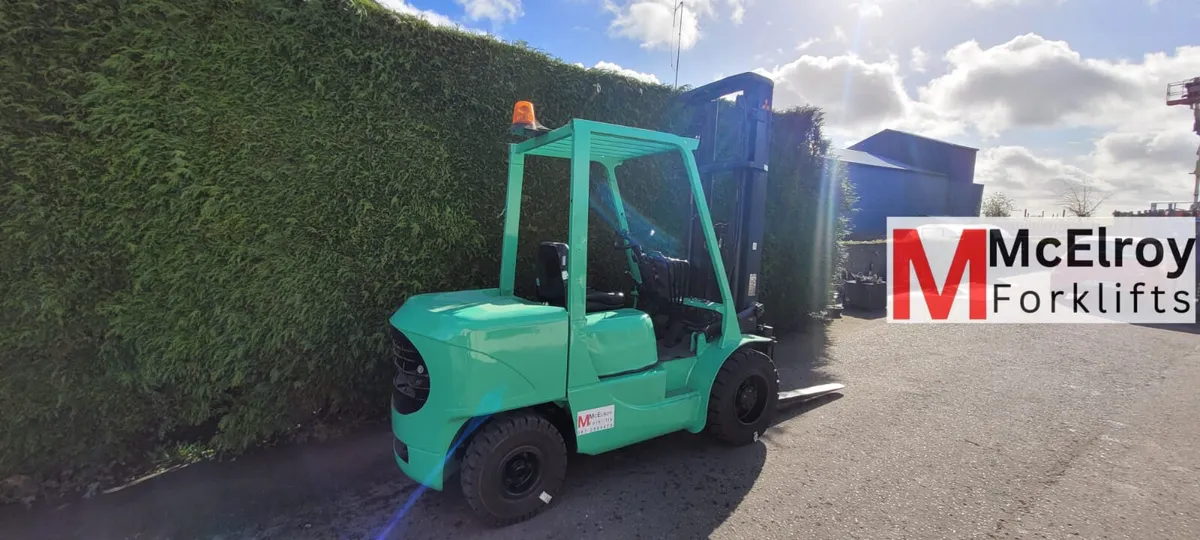 Mitsubishi 3.5 ton forklift - Image 3