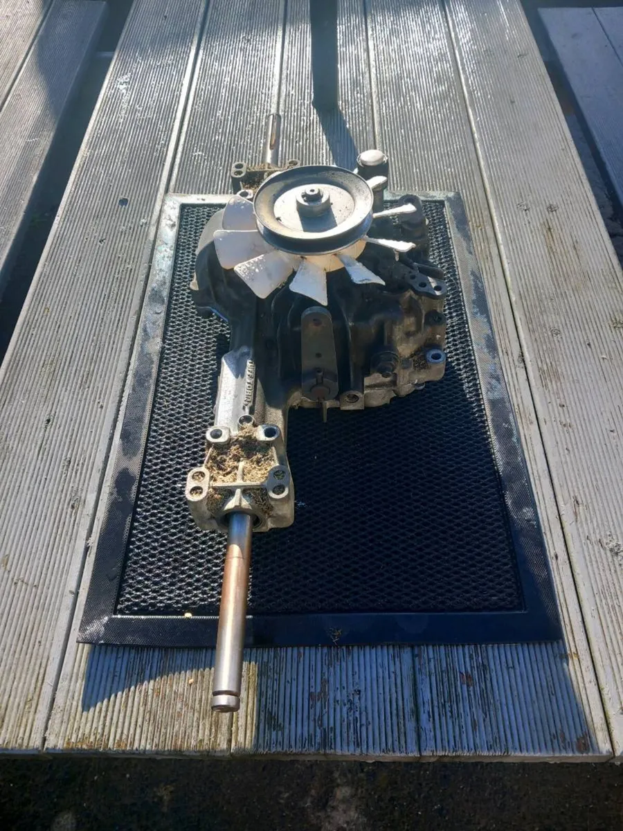 John deere LTR 180 hydrostatic transmission - Image 4